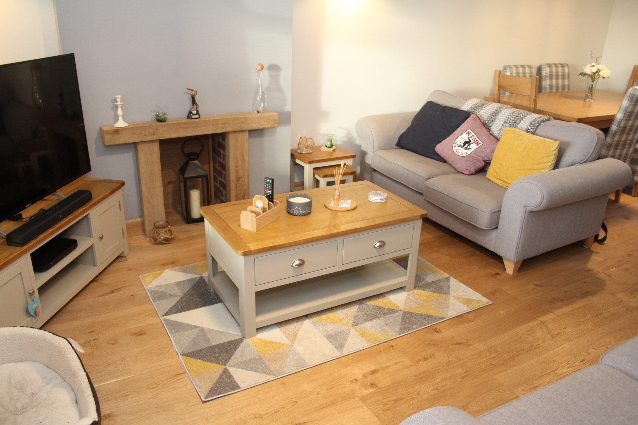 Brushed and natural oiled oak flooring in lounge