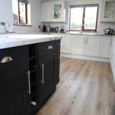 Thorne - 6.5(0.7) x 180 x 1524 Rigid Core Vinyl