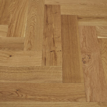 15(4)x70x350 UV Oiled Herringbone Oak Flooring H2011B