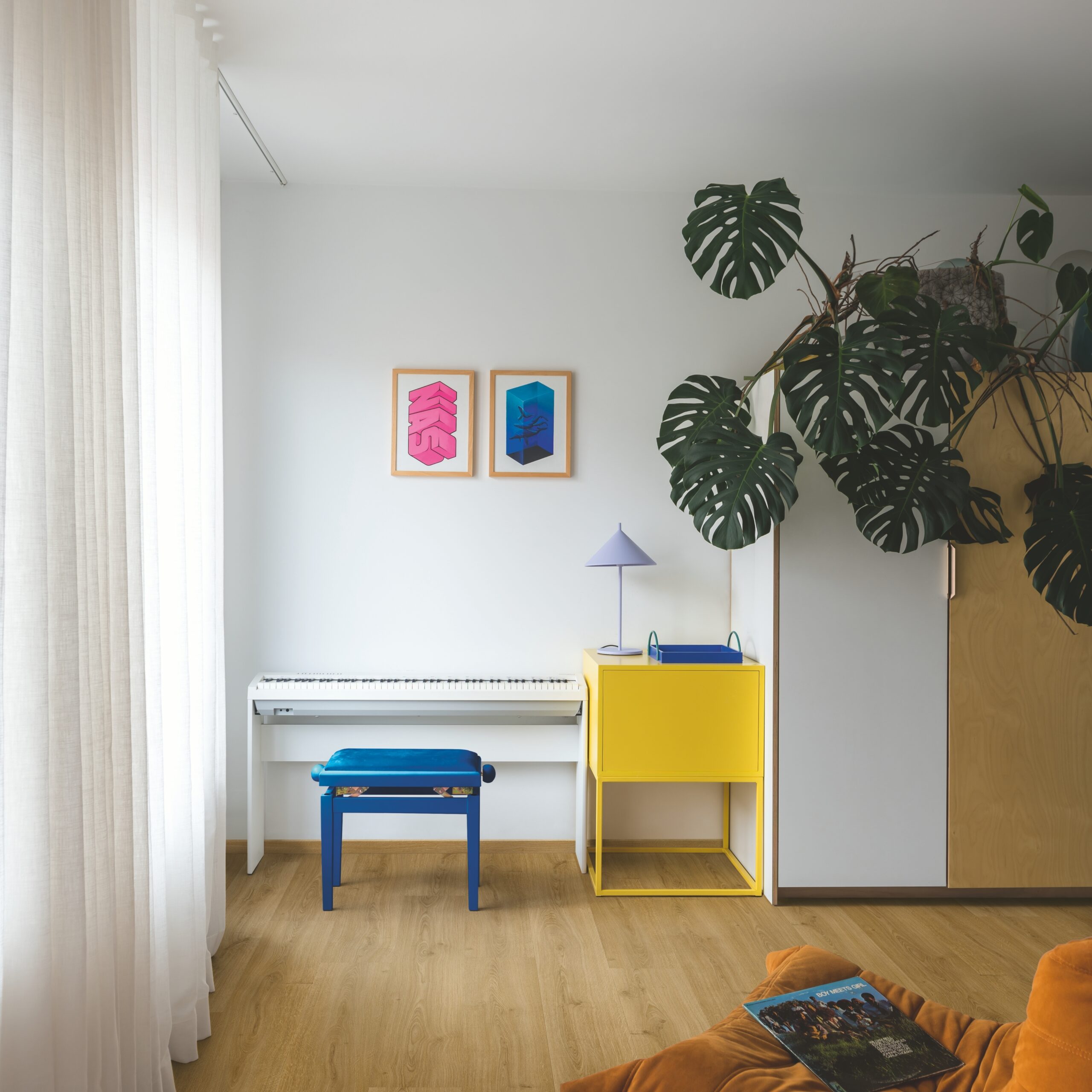 kids bedroom with wooded floor